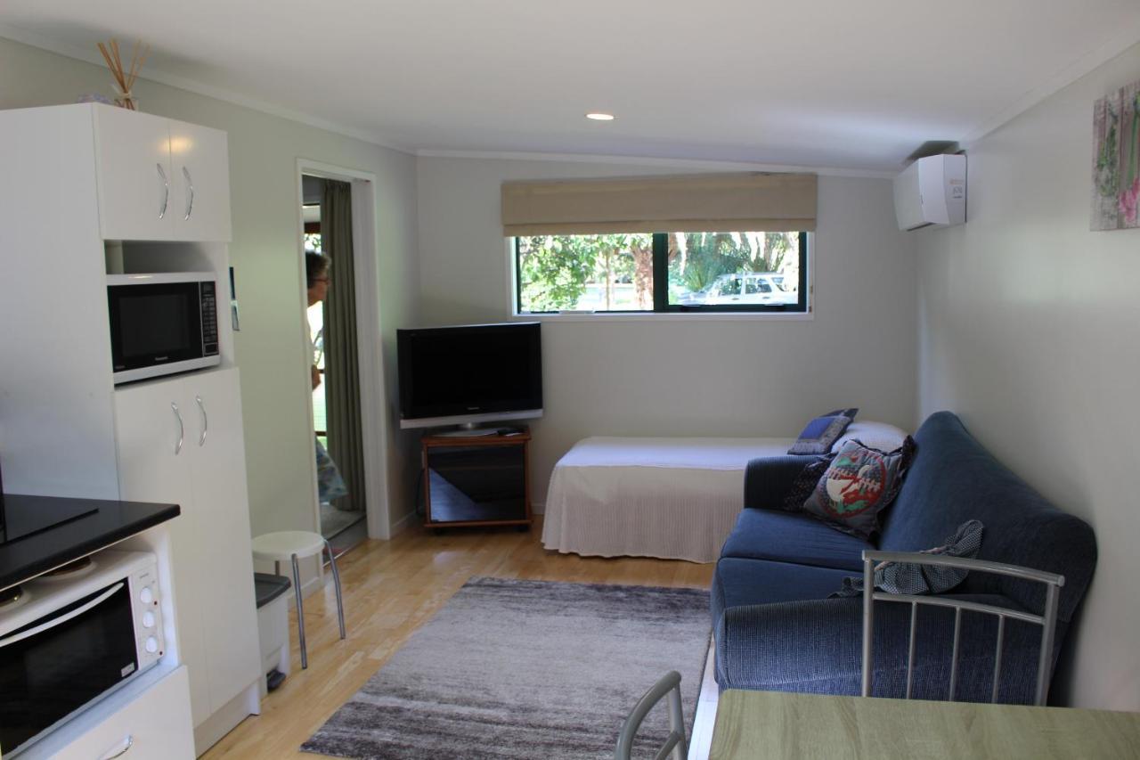 Parsloe'S Cottage Coromandel Exterior photo